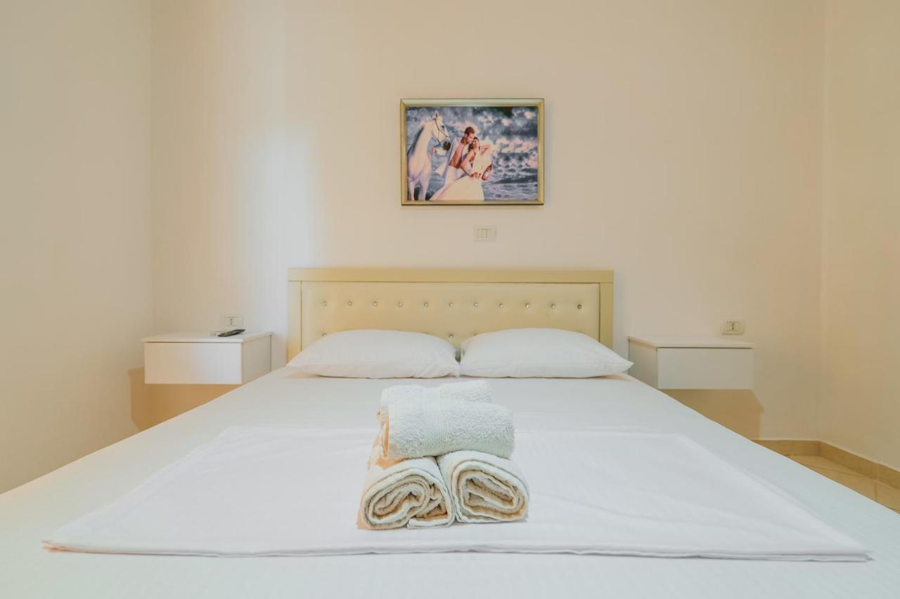 Vila Fredi Ksamil Dış mekan fotoğraf